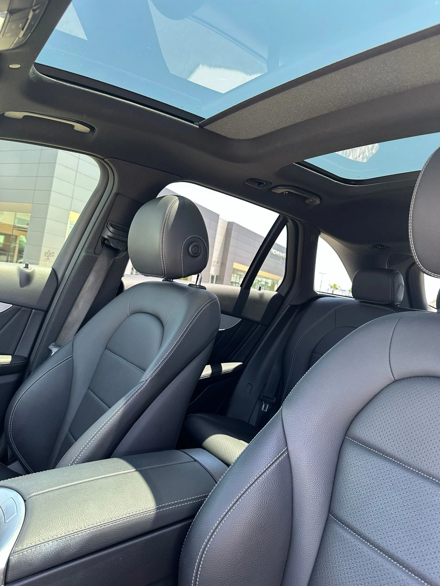 Used 2021 Polar White Mercedes-Benz GLC 300 image 15