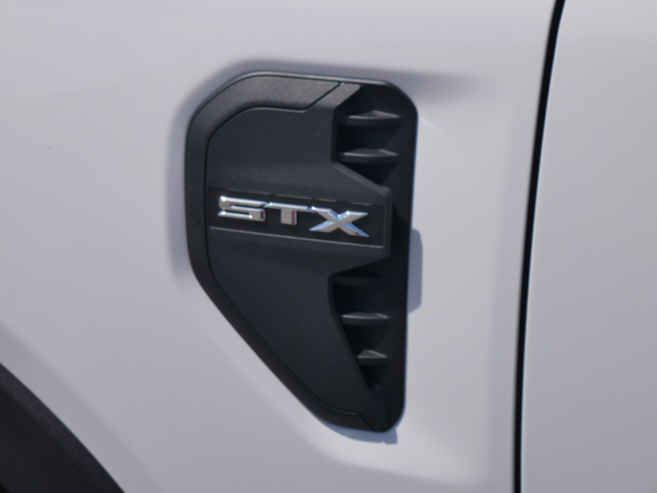 2025 Ford Ranger XL - Photo 17