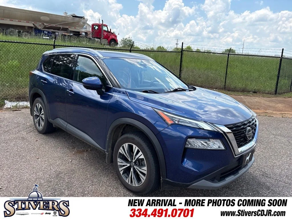 Used 2021 Blue Nissan SV image 1