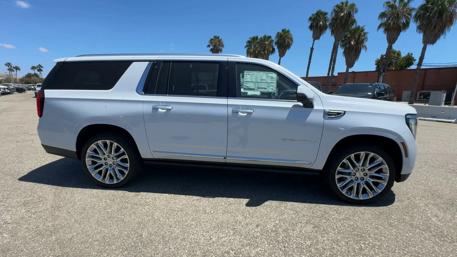 2026 GMC Yukon XL Denali - Photo 9