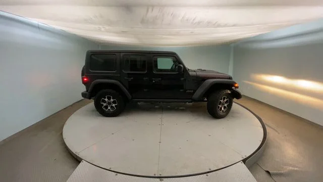 Used 2021 Black Jeep Unlimited Rubicon image 5