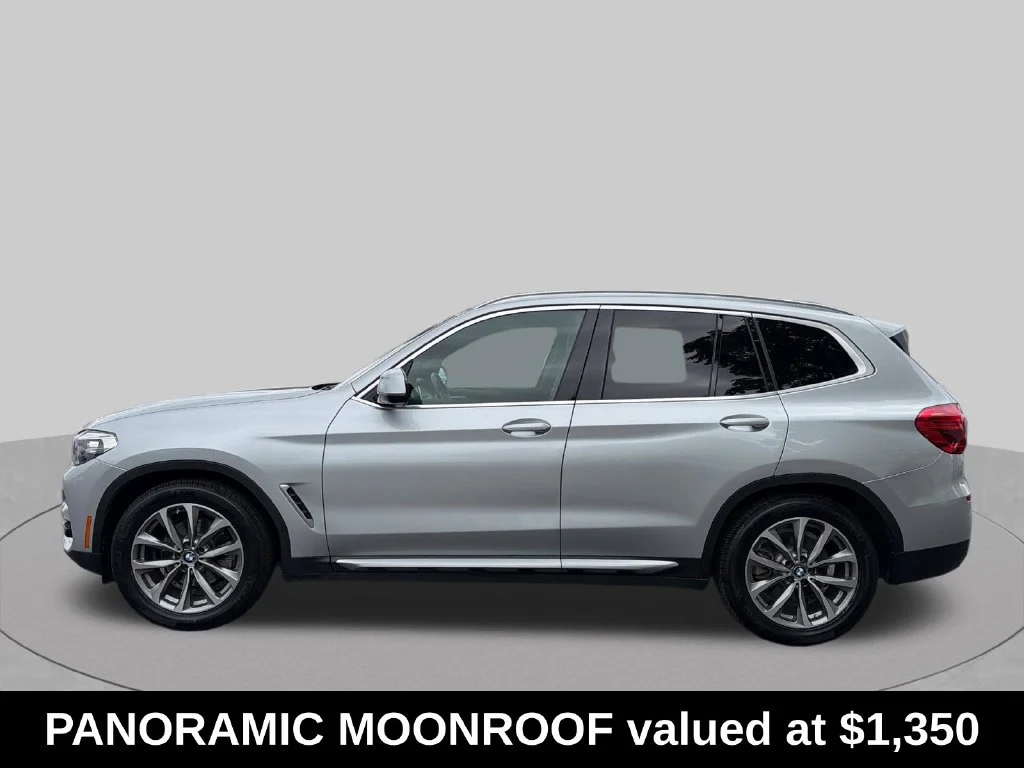 Used 2019 Silver BMW xDrive30i image 2