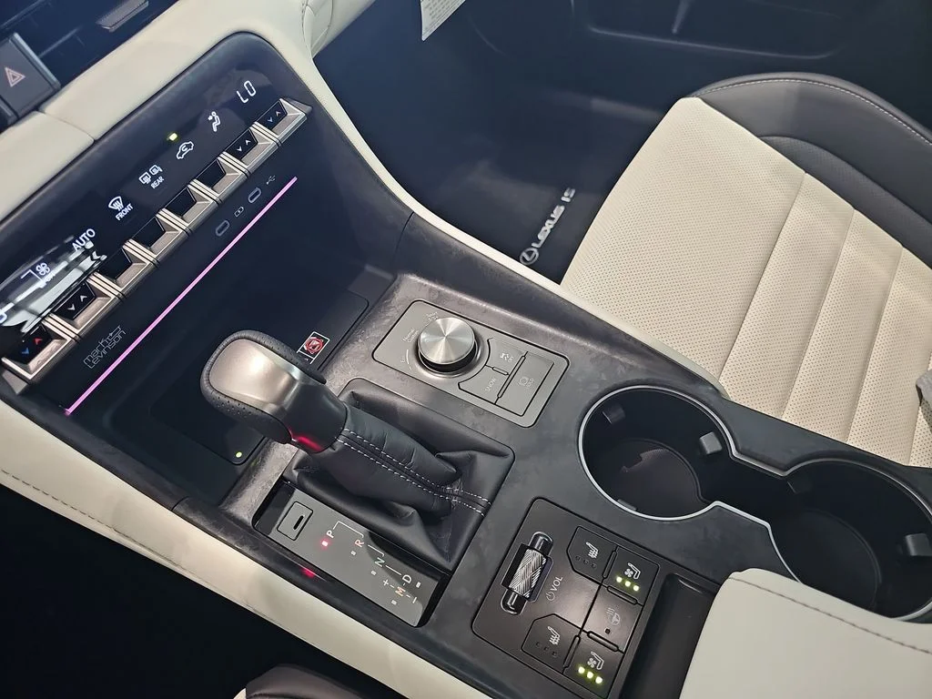 New 2026 HAKUGIN MATTE WHITE Lexus F SPORT AWD image 24