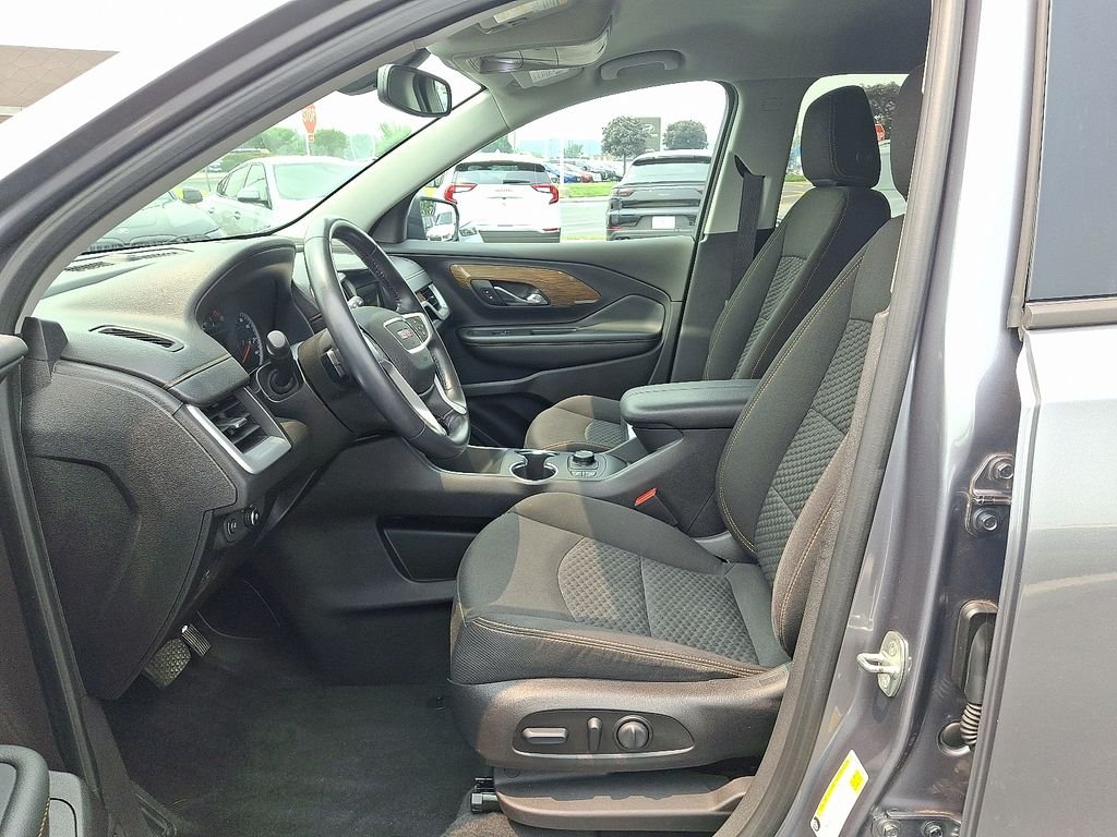 Used 2018 Steel Metallic GMC SLE image 14