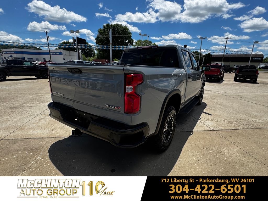 Used 2025 Gray Chevrolet ZR2 image 5