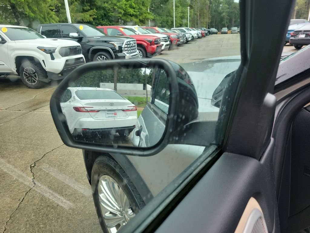 Used 2020 Silver Ford Limited image 14