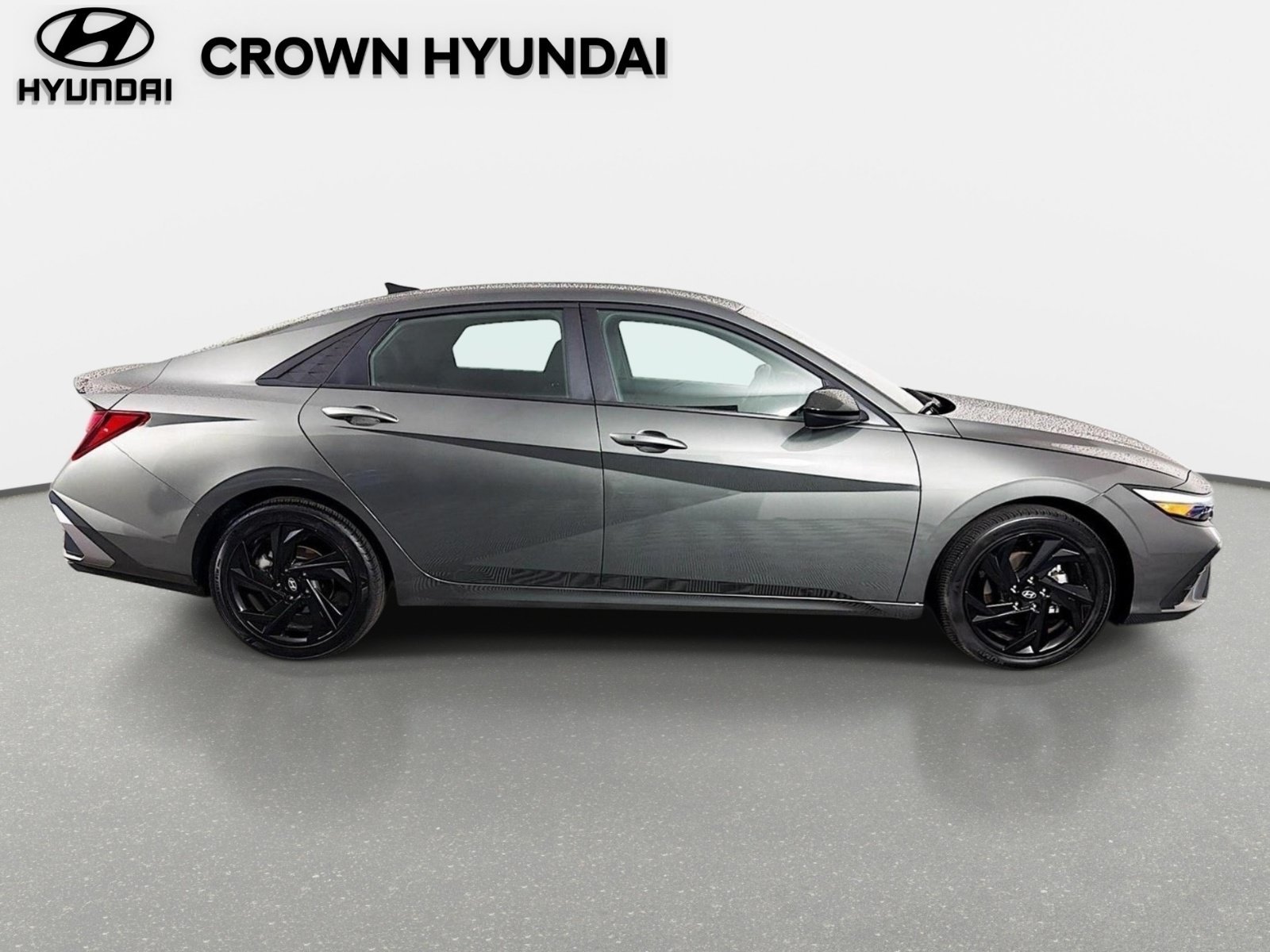Used 2026 Amazon Gray Hyundai SEL Sport image 4