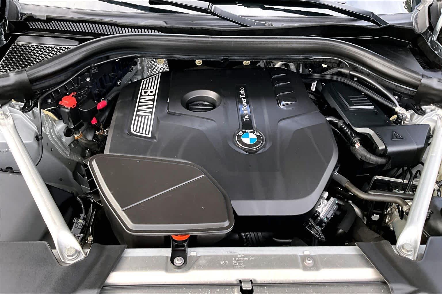 Used 2019 Glacier Silver Metallic BMW xDrive30i image 31