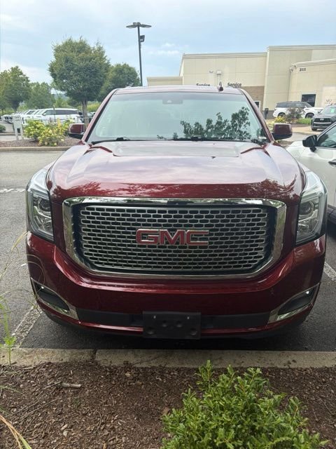 Used 2017 Red GMC Denali image 3