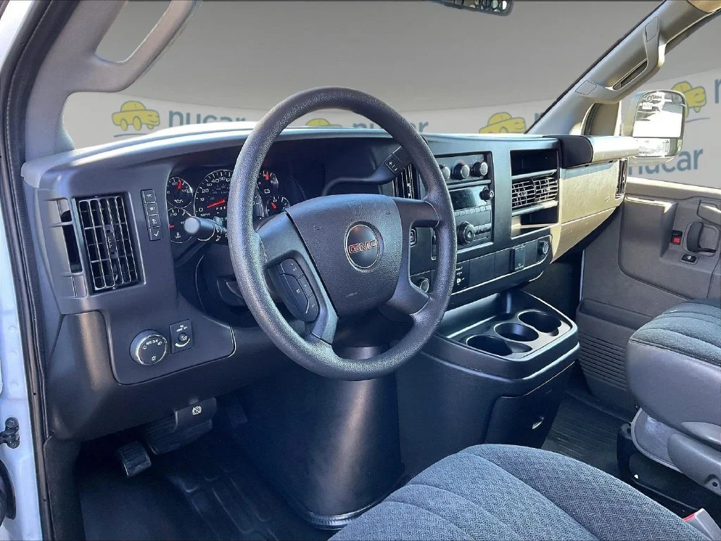 Used 2025 White GMC Work Van image 8