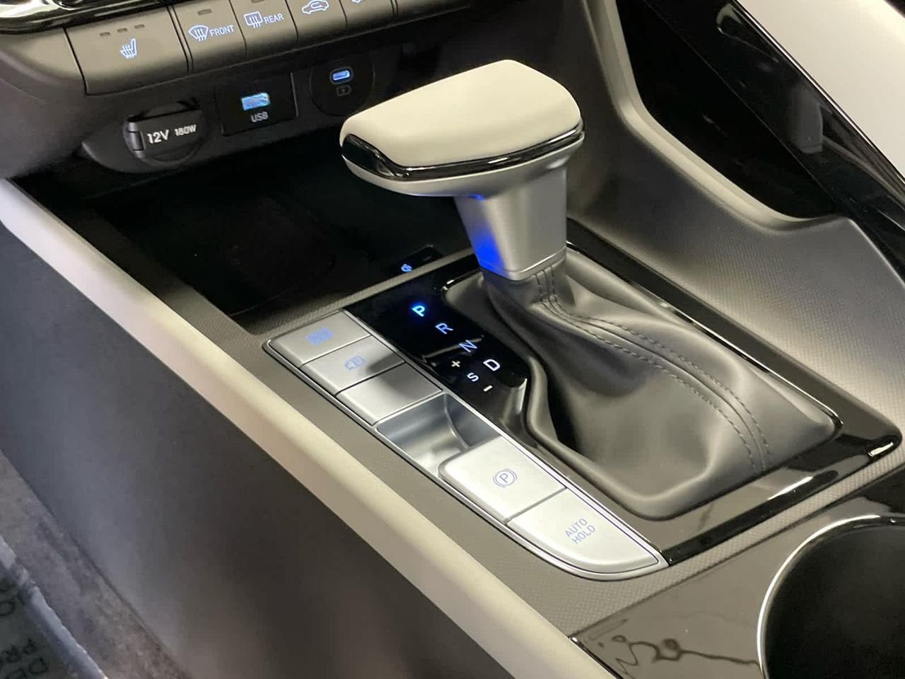 New 2026 Serenity White Hyundai Limited image 28