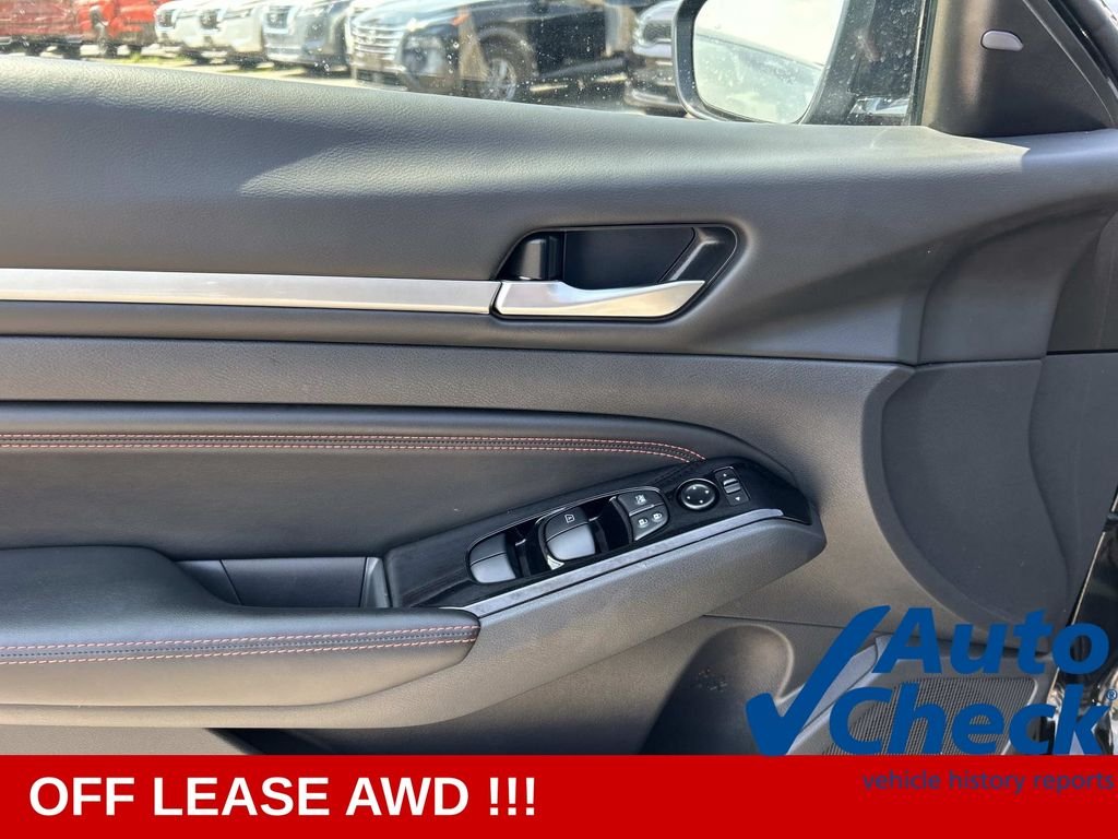 Used 2023 Black Nissan 2.5 SR image 14