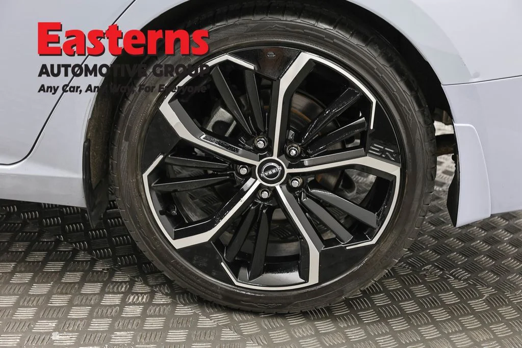 Used 2023 Gray Nissan 2.5 SR image 33