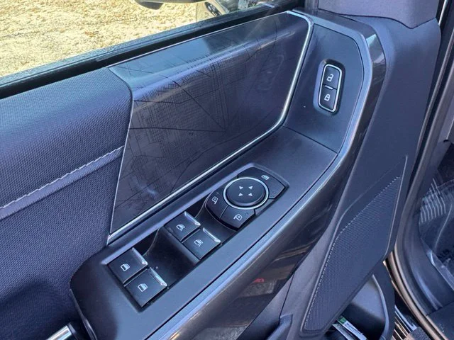 Used 2022 Black Ford XLT image 20