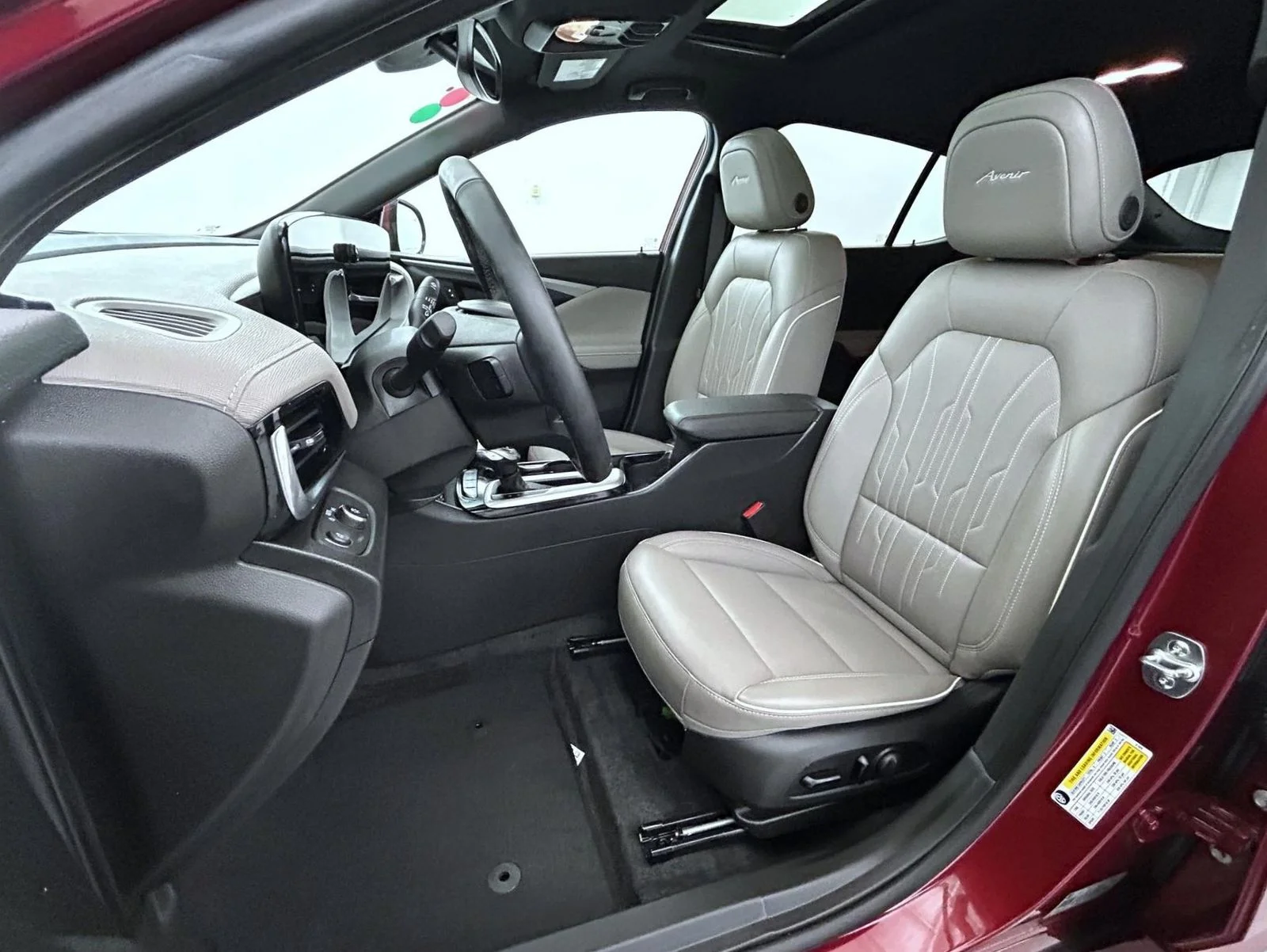 Used 2024 Red Buick Avenir image 10