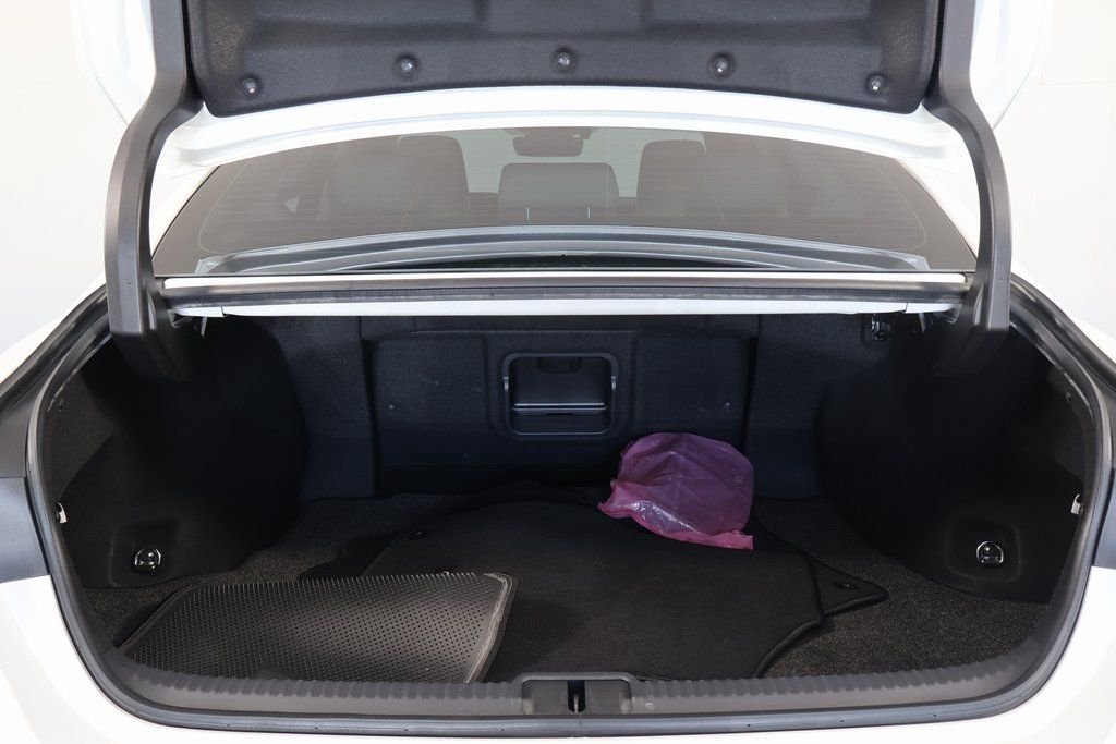 Used 2022 White Pearl Lexus 300h image 14