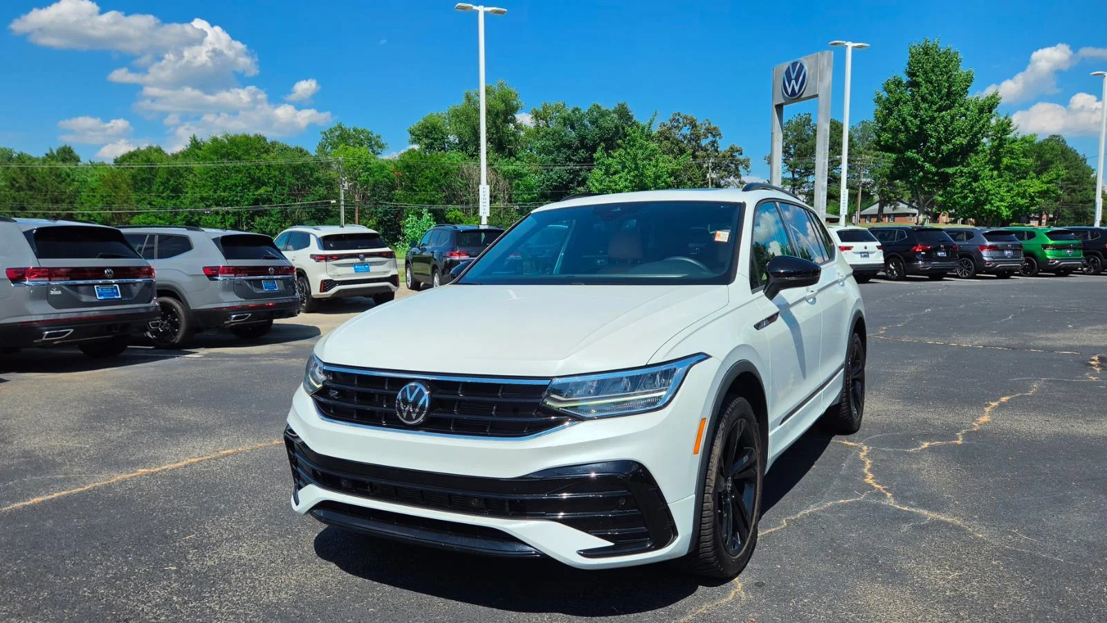 Certified Used 2023 Opal White Pearl Volkswagen SE R-Line Black image 9