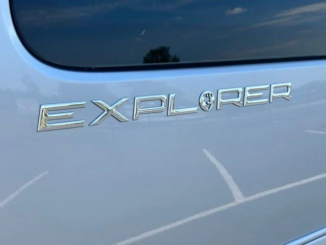 New 2026 Quicksilver Metallic GMC Explorer Limited SE image 56