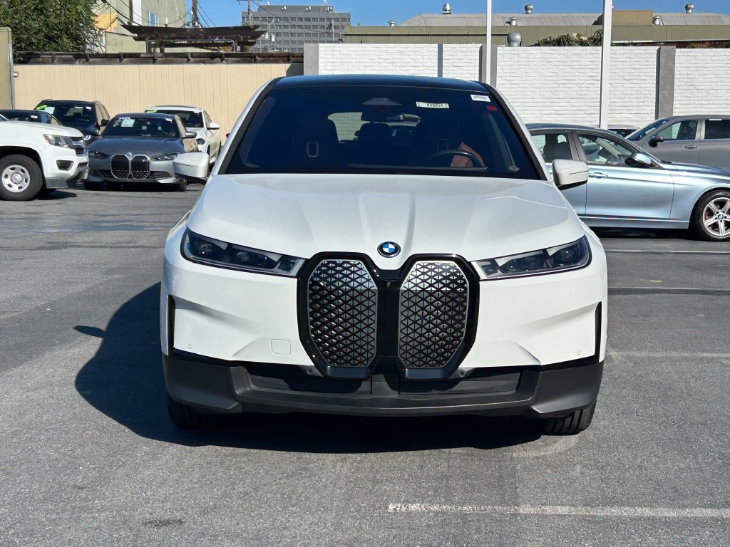 Certified Used 2024 Alpine White BMW xDrive50 image 8