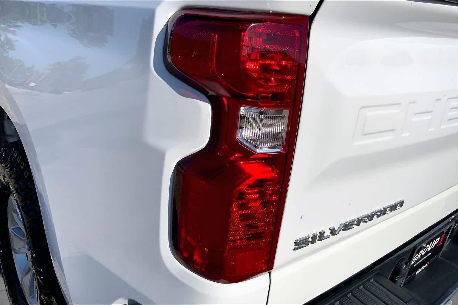 Used 2023 Summit White Chevrolet LT image 28