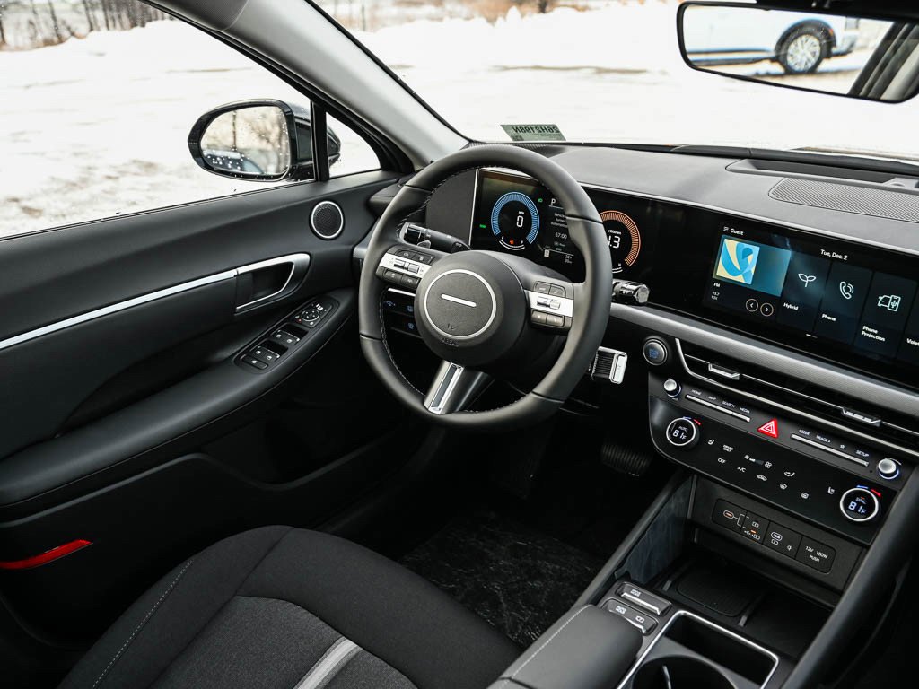 New 2026 Abyss Black Hyundai SEL FWD image 12