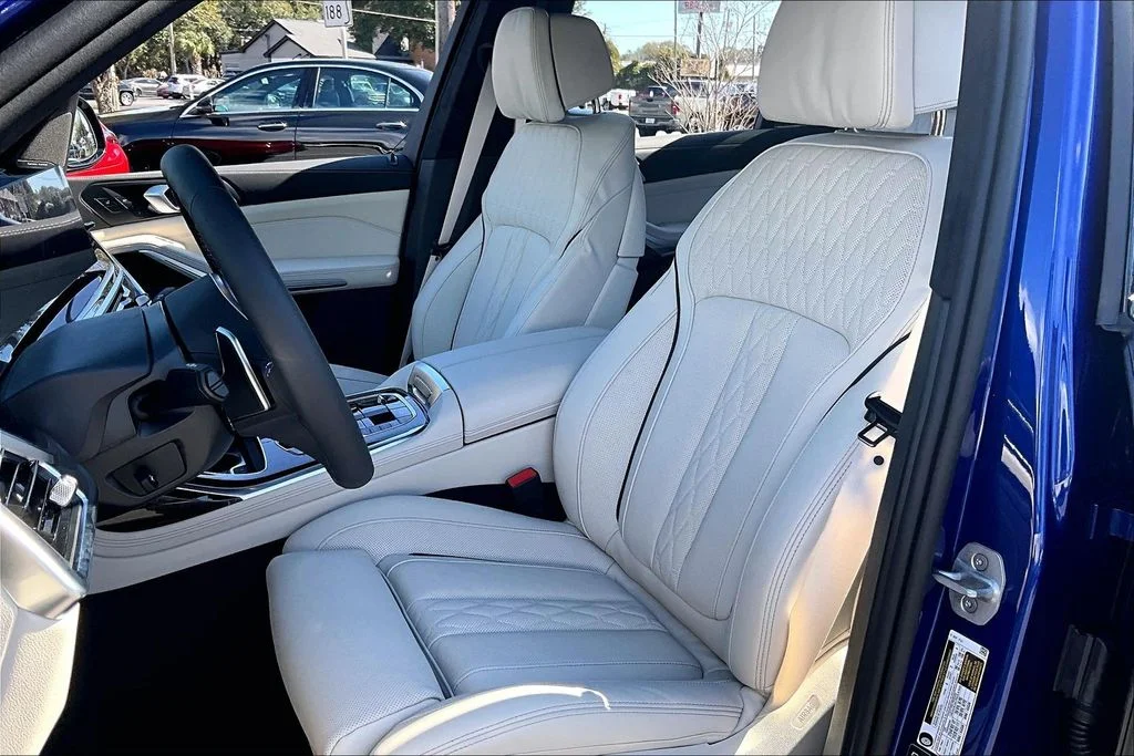 New 2026 BMW X7 M60i 4D Sport Utility