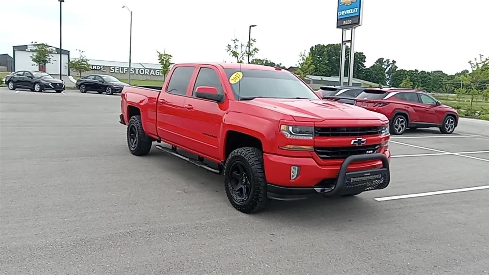 Used 2017 Chevrolet Silverado 1500 LT with VIN 3GCUKREC5HG398753 for sale in Kansas City