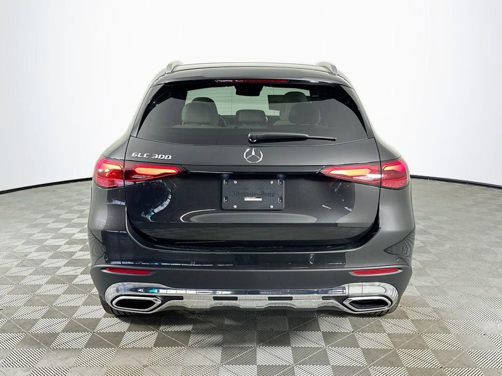 New 2026 Graphite Grey Metallic Mercedes-Benz GLC 300 image 40