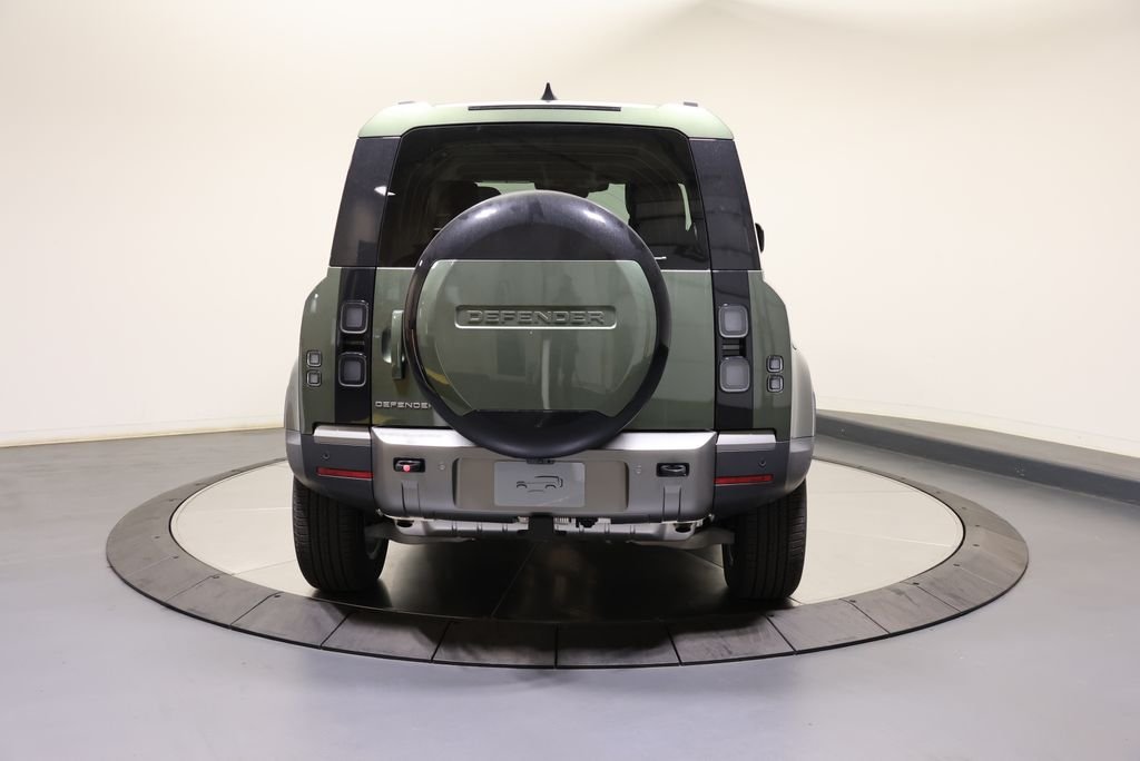2026 Land Rover Defender S - Photo 4