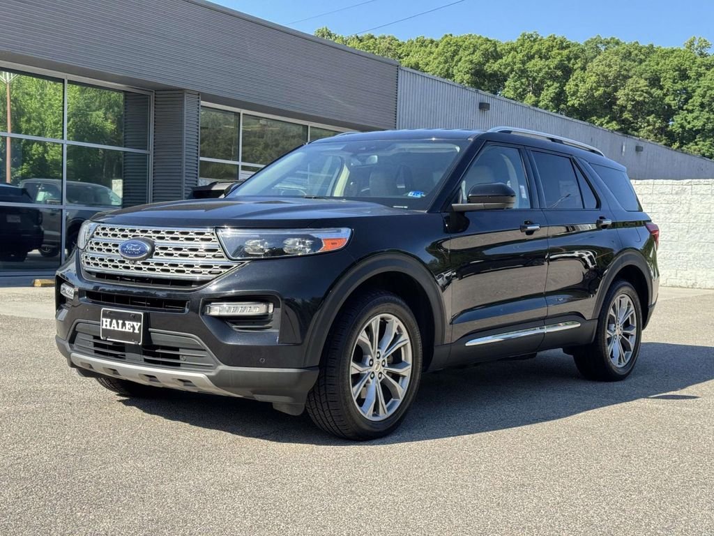 Used 2022 Black Ford Limited image 24