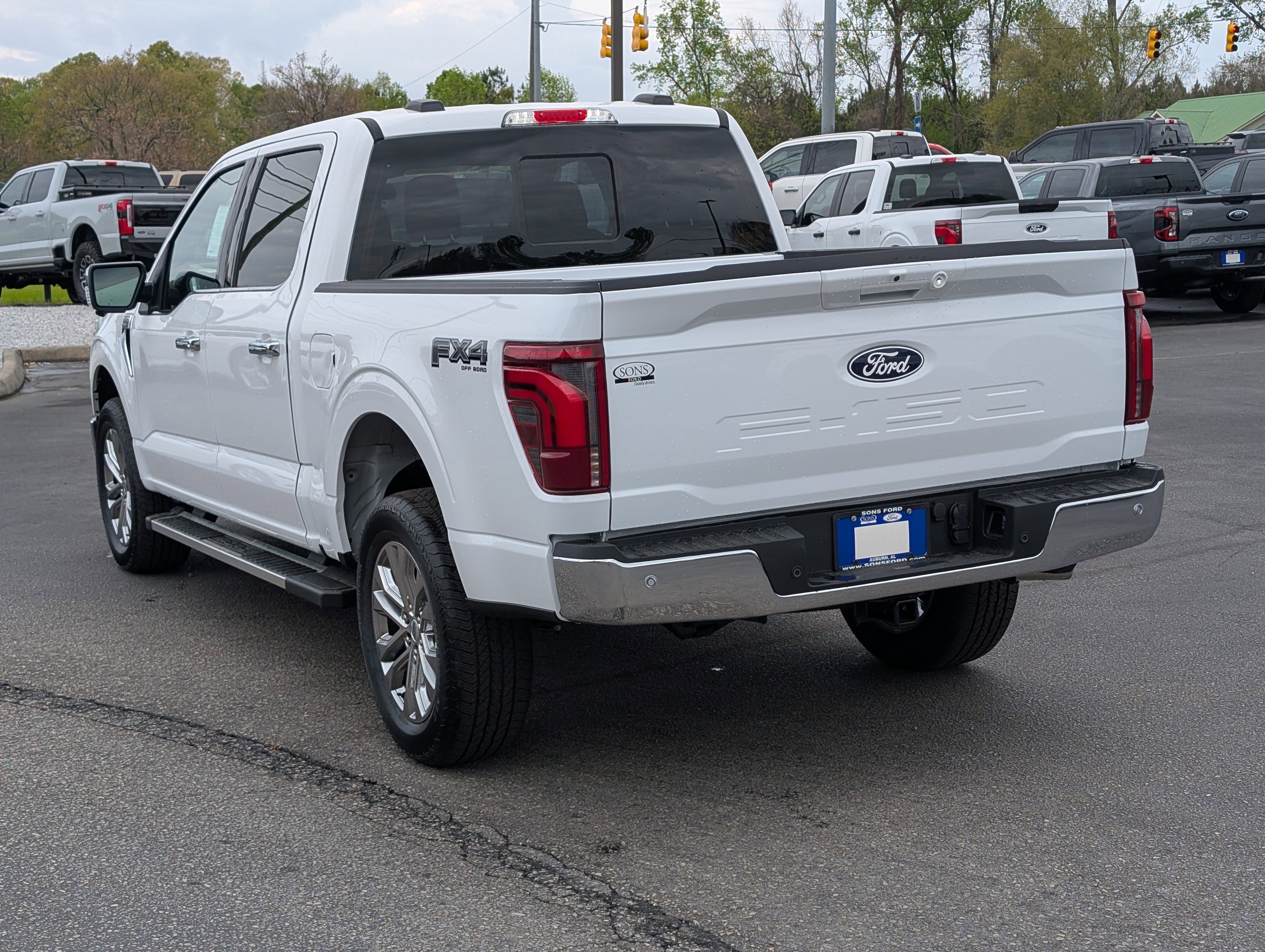 New 2026 Oxford White FORD Lariat® image 13