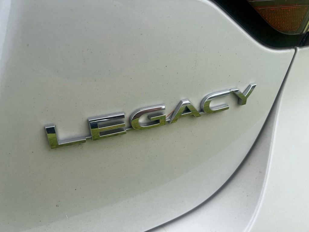 Used 2025 White Subaru Limited image 4