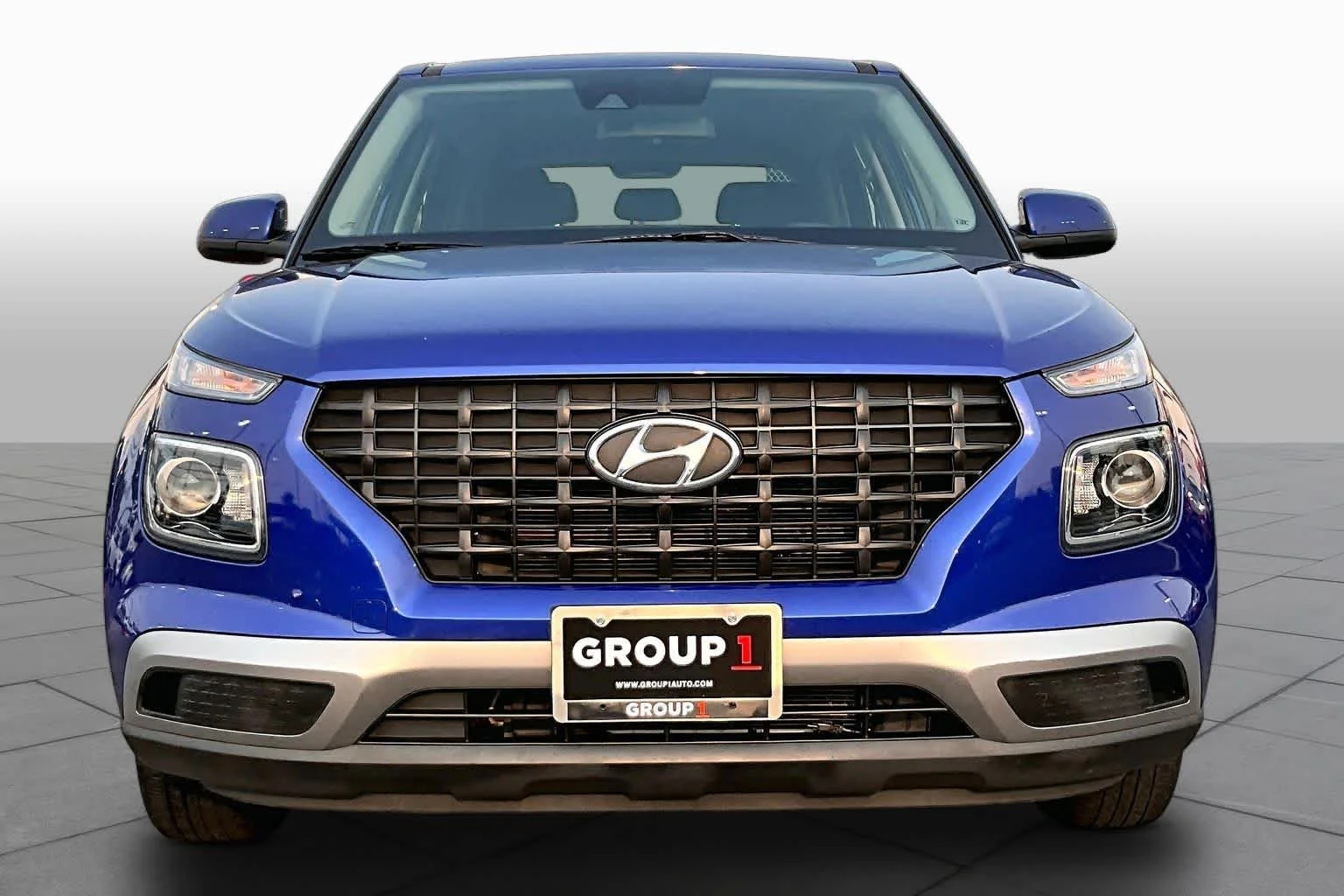 Used 2022 Intense Blue Hyundai SE image 4
