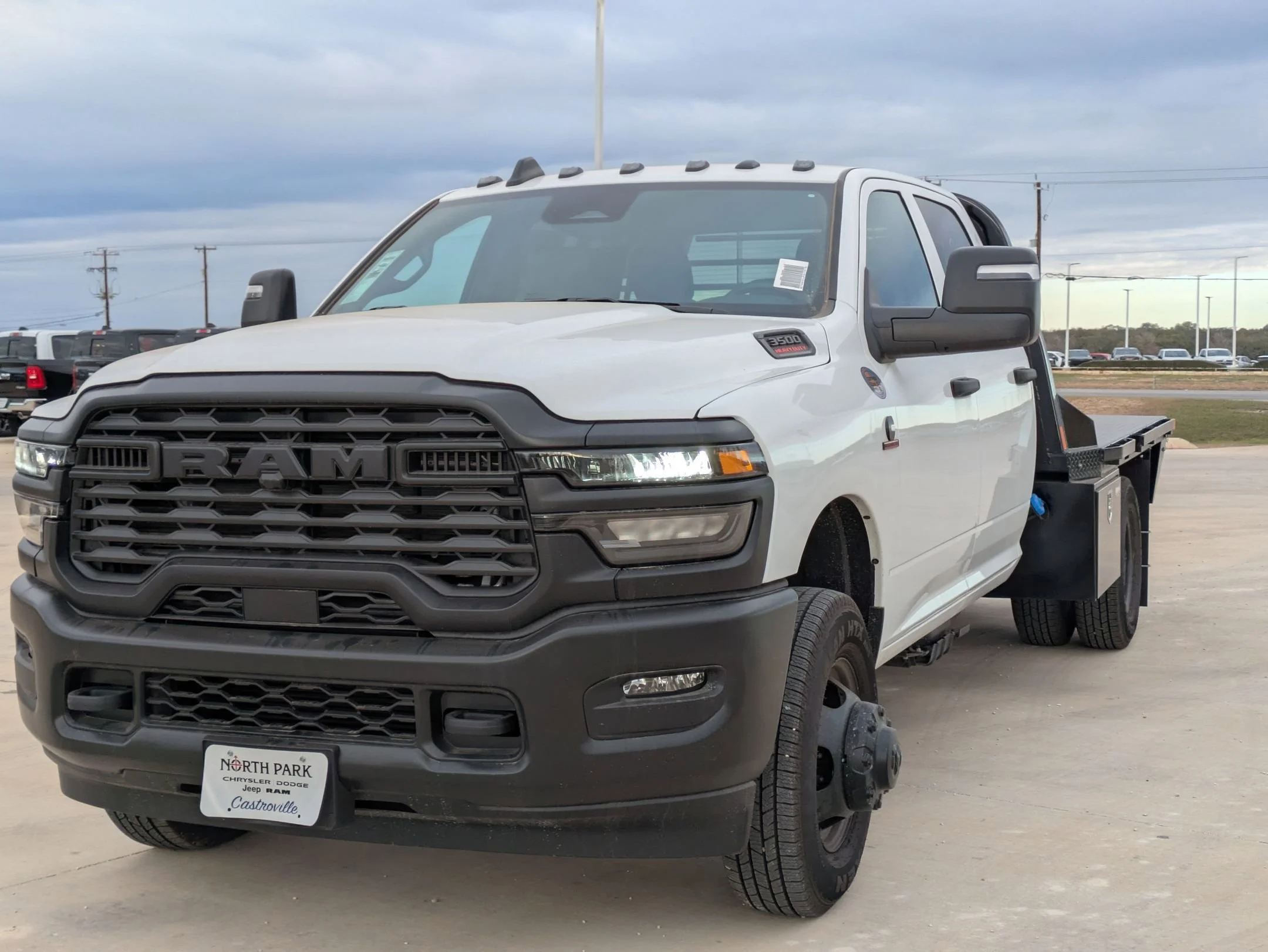 2026 RAM 3500 Chassis Tradesman - Photo 7