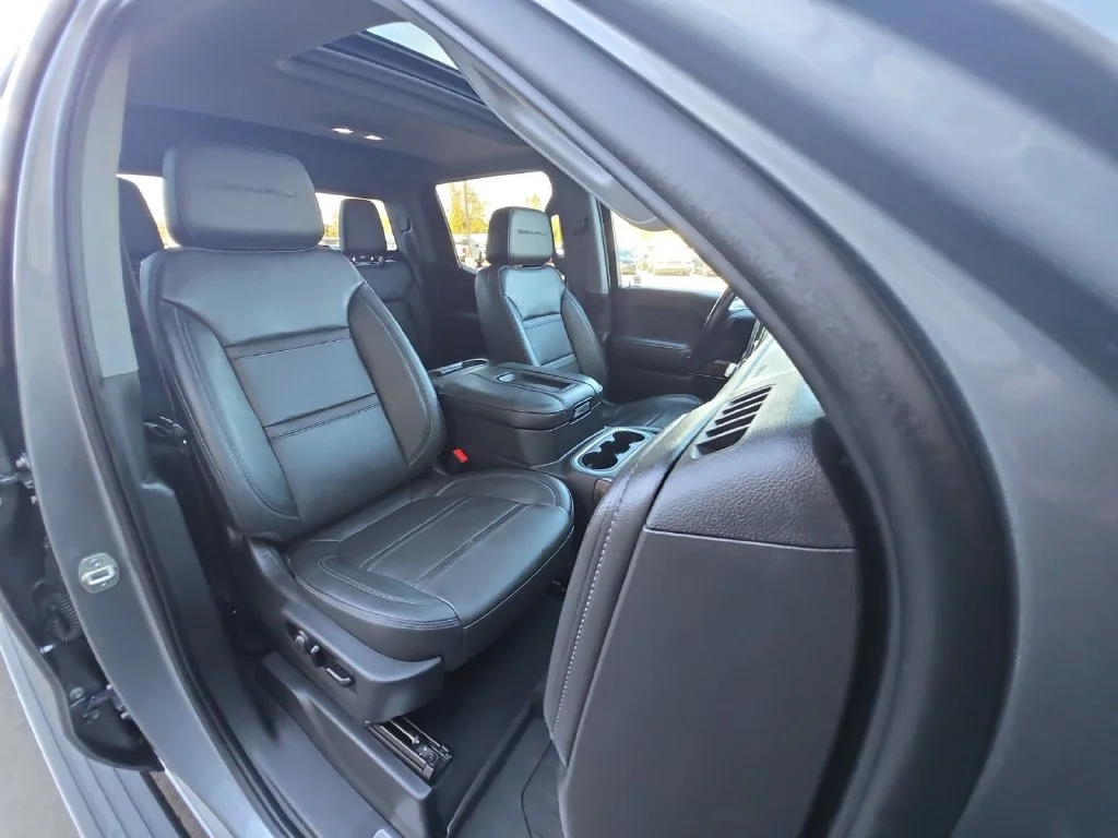 Used 2021 SATIN STEEL METALLIC GMC Denali image 36