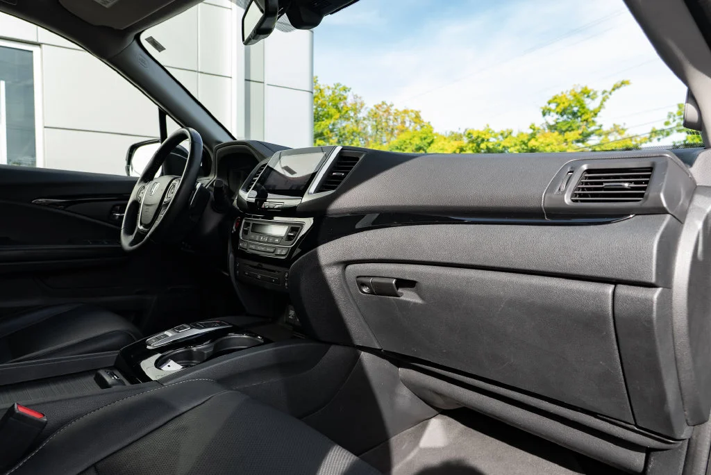 Used 2016 Black Honda Elite image 32