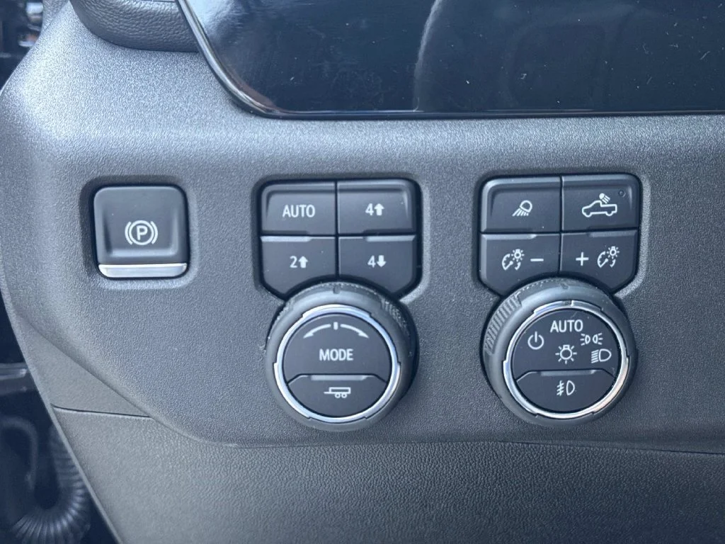 Used 2025 Black Chevrolet LTZ image 39