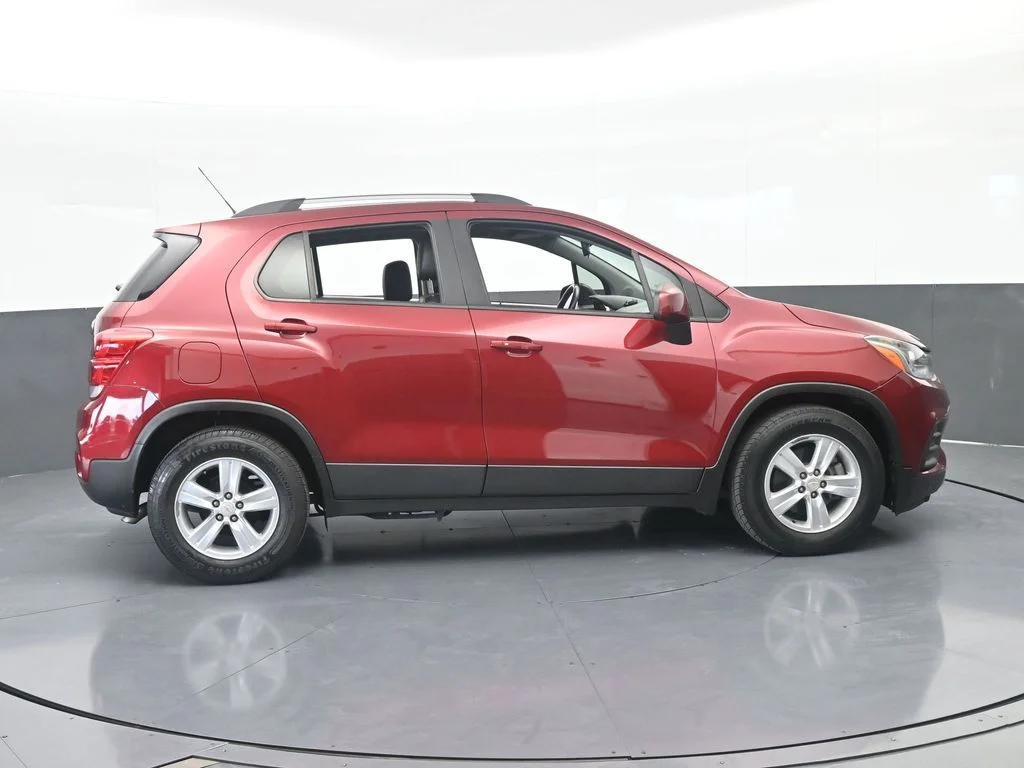 Used 2021 Crimson Metallic Chevrolet LT image 7