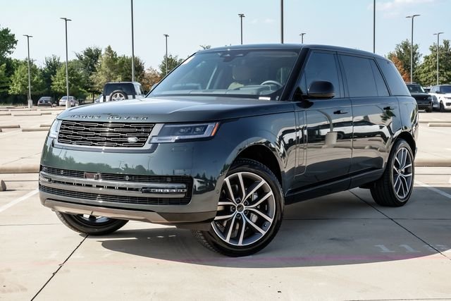 New 2026 Belgravia Green Land Rover SE image 2
