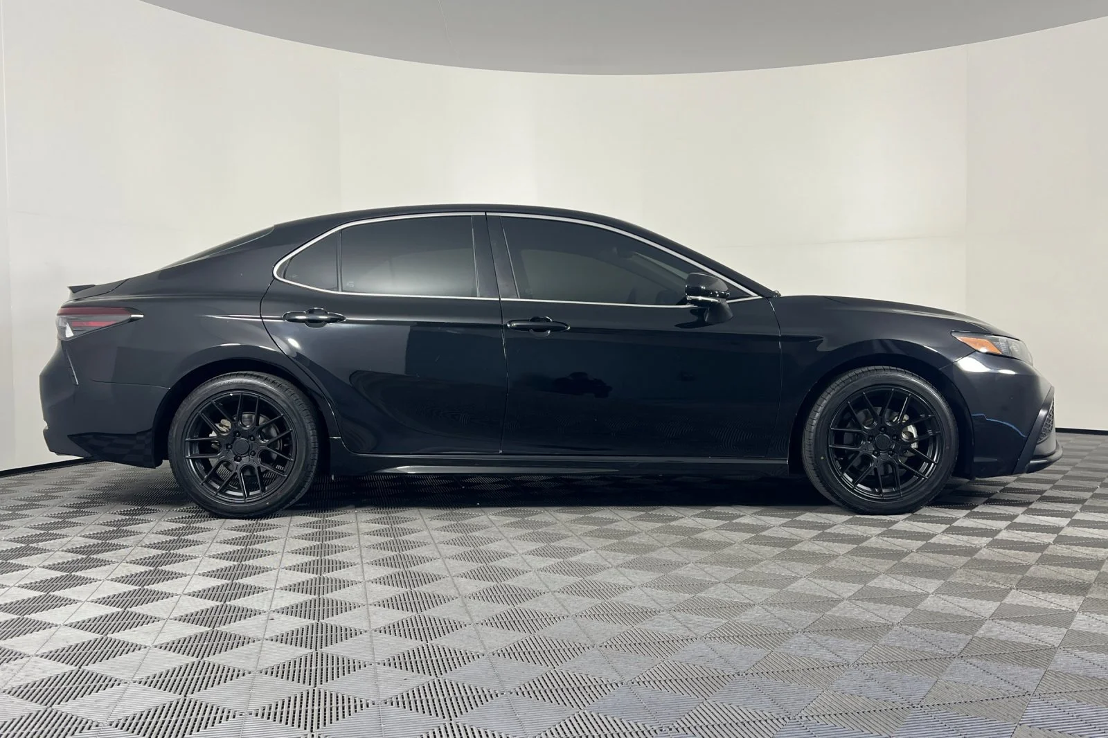 Used 2022 Midnight Black Metallic Toyota SE image 2