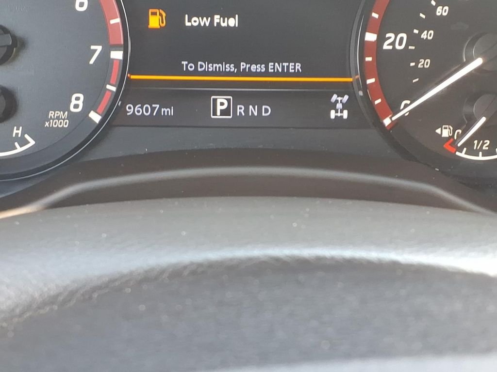 Used 2025 Boulder Gray Pearl Nissan PRO-4X image 23
