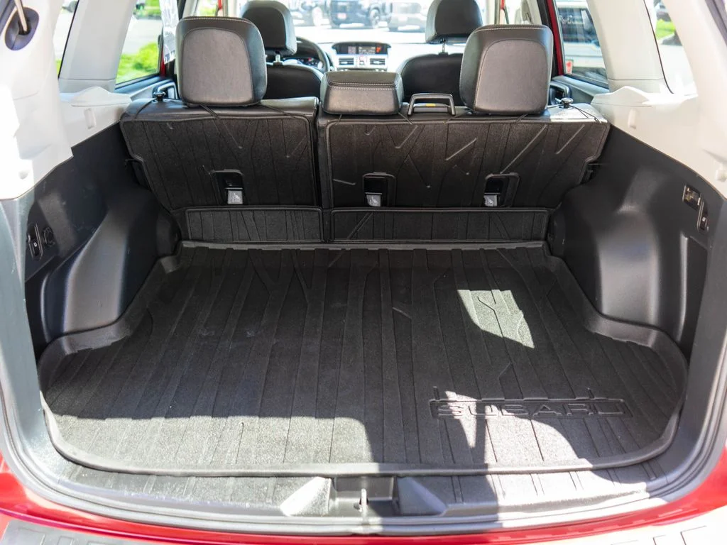 Used 2018 Red Subaru 2.5i Touring image 35