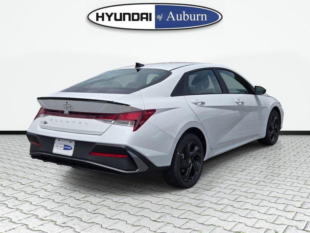 New 2026 White Hyundai SEL Sport image 5