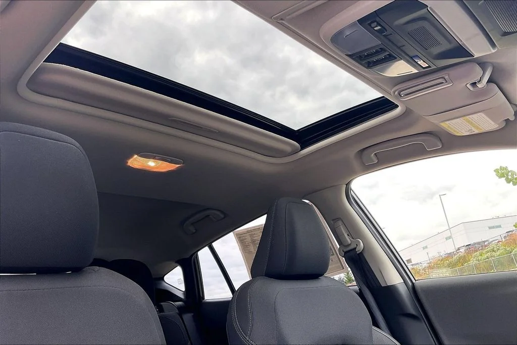 Used 2025 Gray Subaru Premium image 22