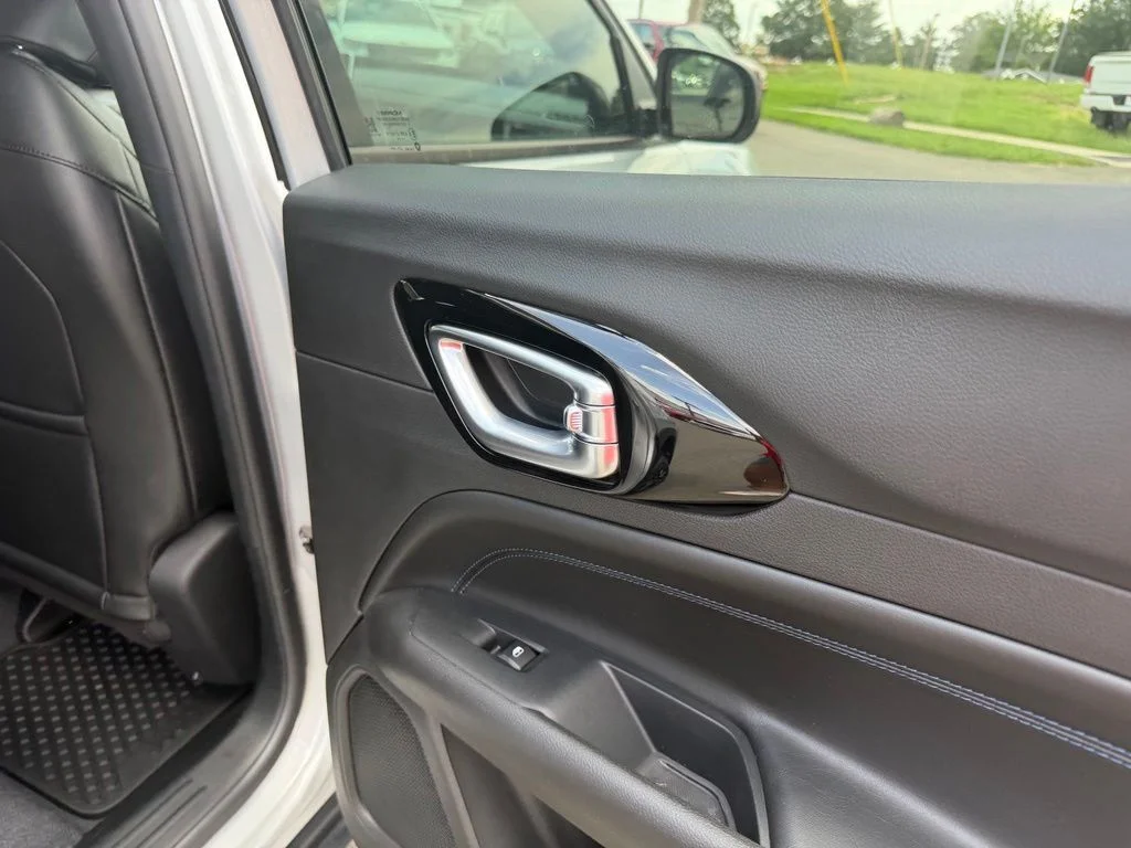 New 2026 Silver Jeep Latitude image 35