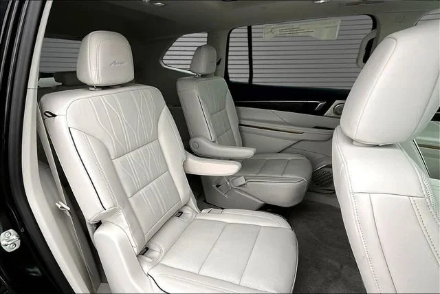 New 2026 Ebony Twilight Metallic Buick Avenir image 10