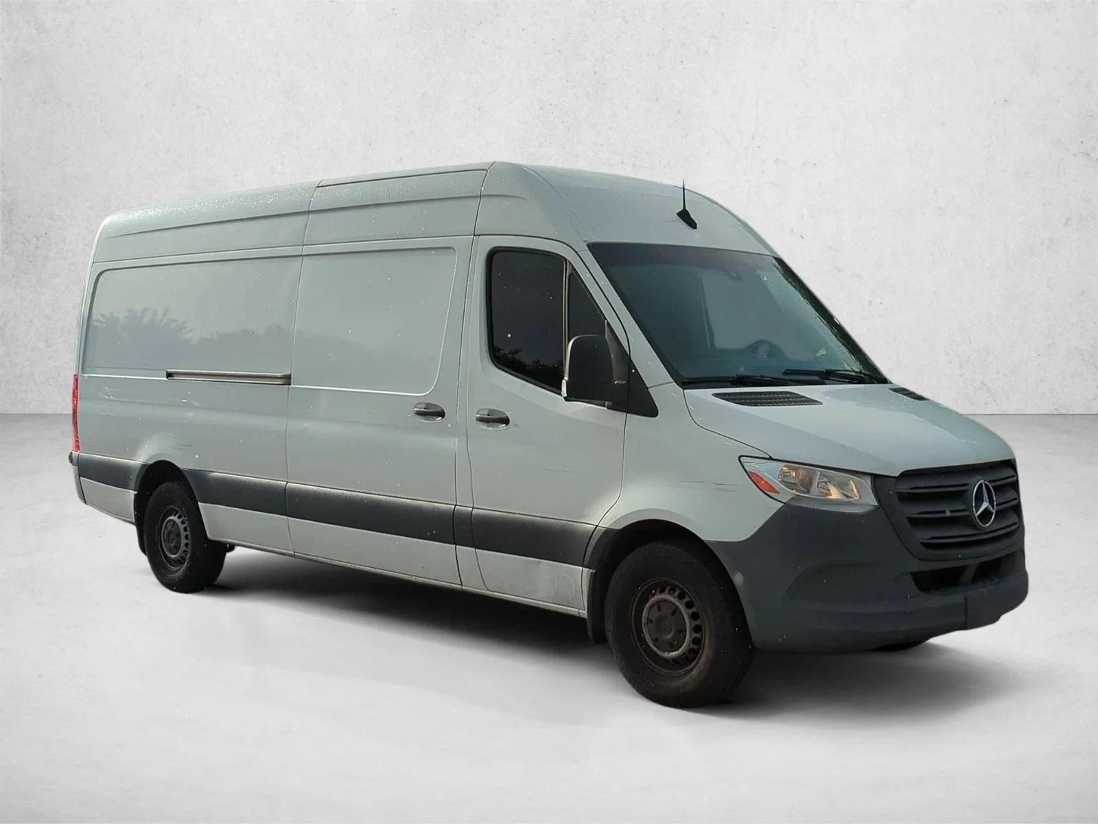 Used 2023 Arctic White Mercedes-Benz  image 3