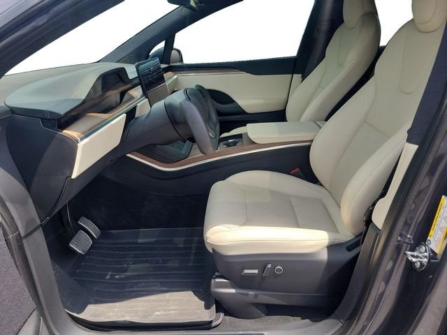 Used 2022 Gray Tesla Base image 9