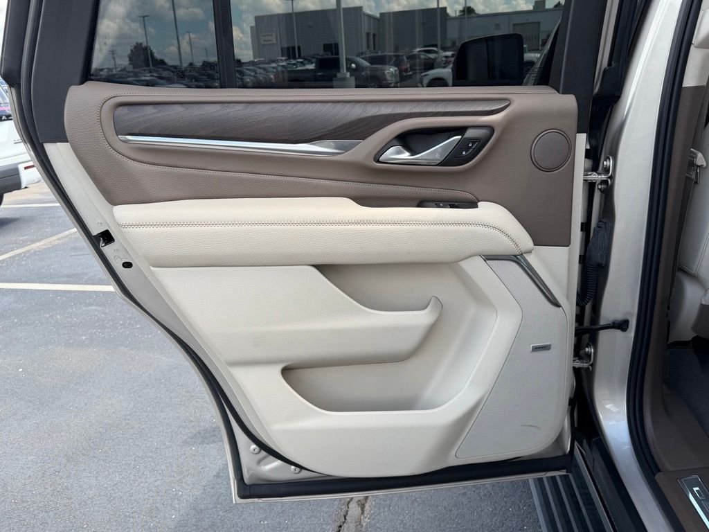 Used 2022 Beige GMC Denali image 18