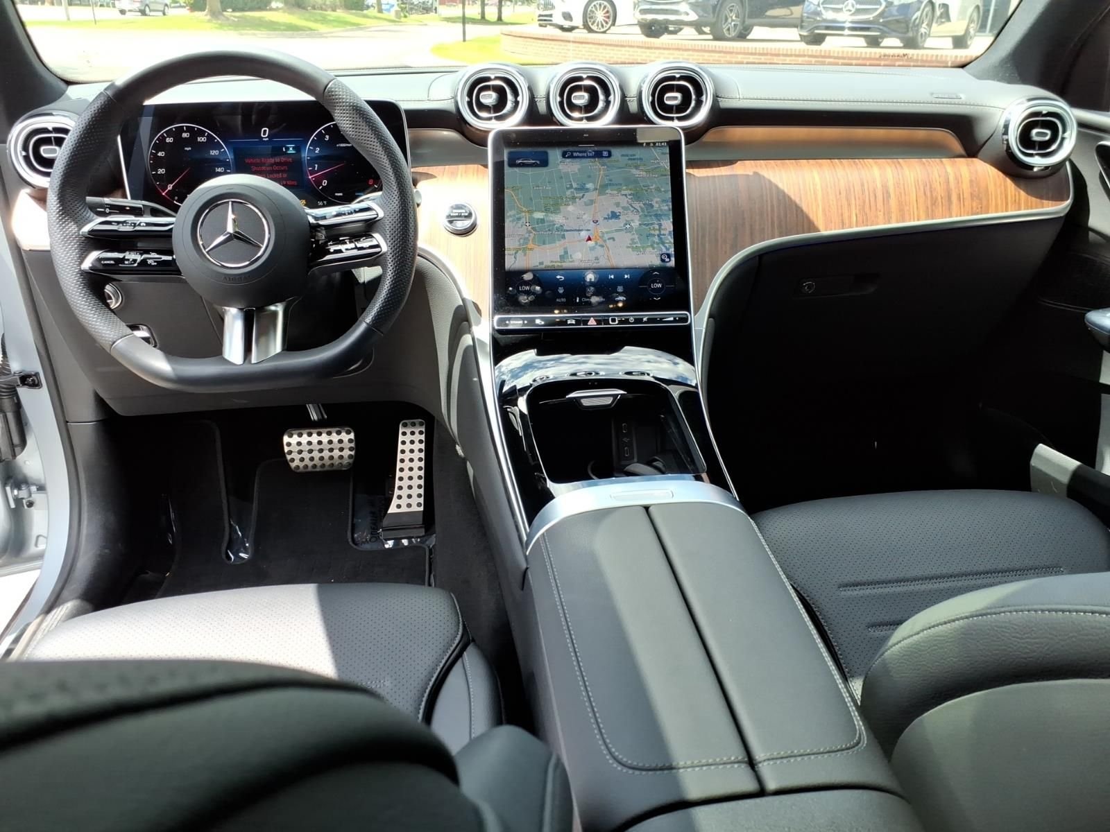 Certified Used 2025  Mercedes-Benz GLC 300 Coupe image 13